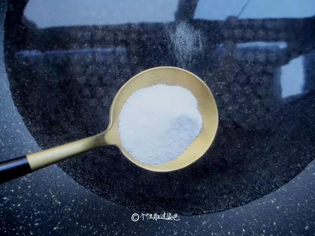 冰粉怎么做好吃，冰粉怎么做漂亮又好吃（夏天的命是冰粉给的）