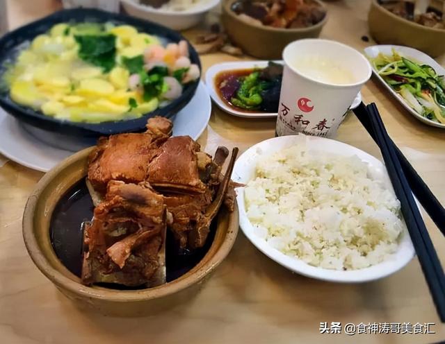 青岛特色美食有哪些，青岛十大特色小吃（吃遍青岛特色美食小吃）