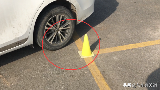 直角转弯技巧看点位置，直角转弯看点位置的技巧有哪些（分享直角转弯看点）