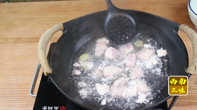 羊肚蘑怎么做法，羊肚菌炖这个