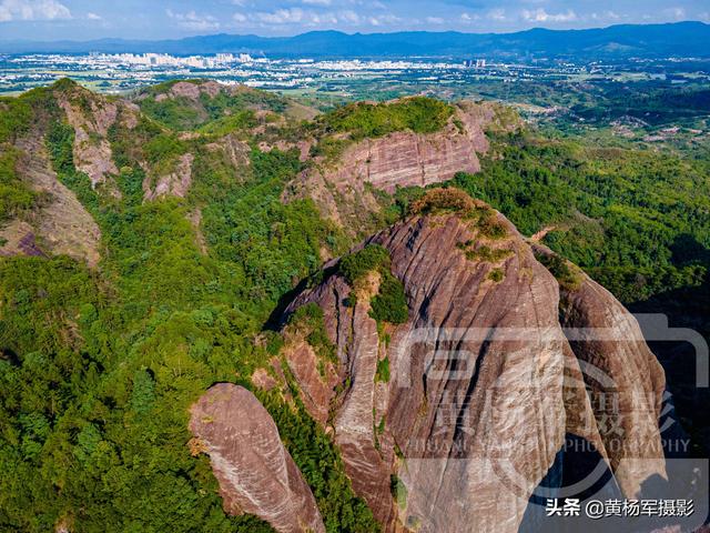 什么叫丹霞地貌，什么叫丹霞地貌（广东丹霞地貌由九个山峰组成）