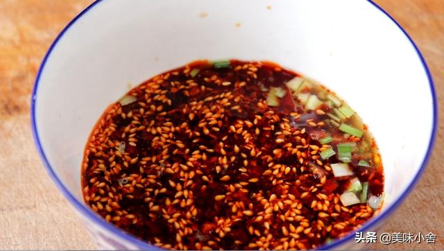 麻辣鸡丝凉拌菜谱，教你在家做凉拌麻辣鸡丝