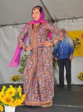 菠萝布英文怎么说，那个菠萝的英文怎么说（菲律宾传统服饰介绍）