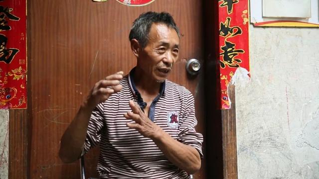 泸定桥简介 资料，泸定桥简介（记者再走长征路 ， 泸定桥）