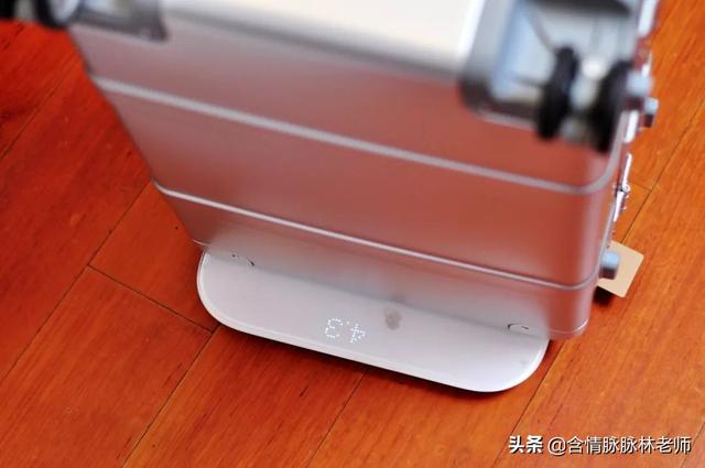 行李箱20寸有多大，行李箱26寸有多大（我们过国货90分金属登机箱使用心得。）