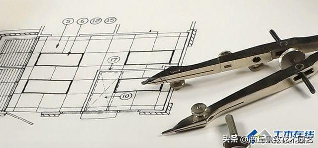 网球场标准尺寸是多少，网球标准尺寸场地（<各种运动场地、各种尺寸标准等>）