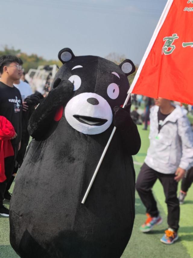 运动会跳高跳远通讯稿，运动员跳高跳远报道稿（强国有我——第二十二届田径运动会）