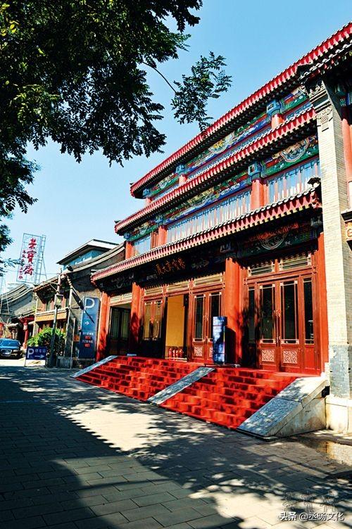 如何开裱画店，开裱画店有制富的吗（给字画做衣为艺术添寿）