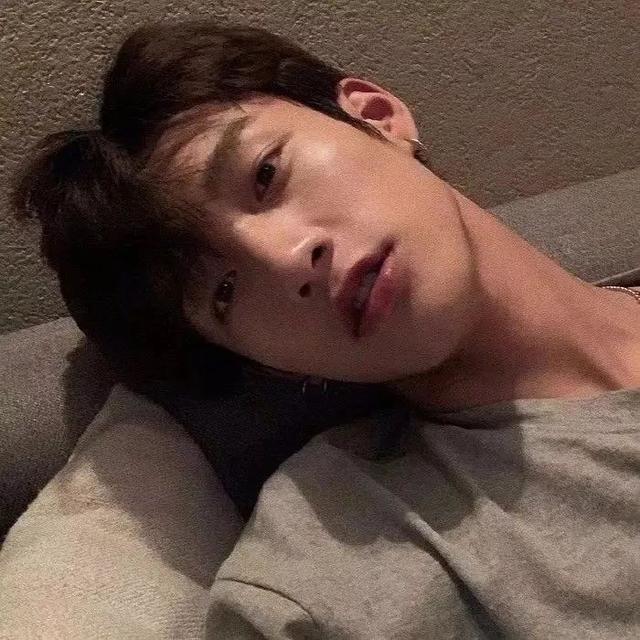 男头。忘掉种过的花，微信头像，男头。忘掉种过的花，重新开始。（“其实我不太懂喜欢）