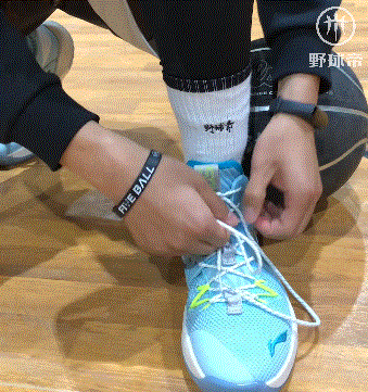 运动鞋带的系法，运动鞋如何系鞋带（防止崴脚！你得这么练！）