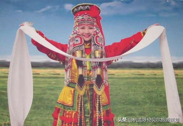 哈达是哪个民族的，献哈达是哪个民族的礼节（哈达的颜色与意义）