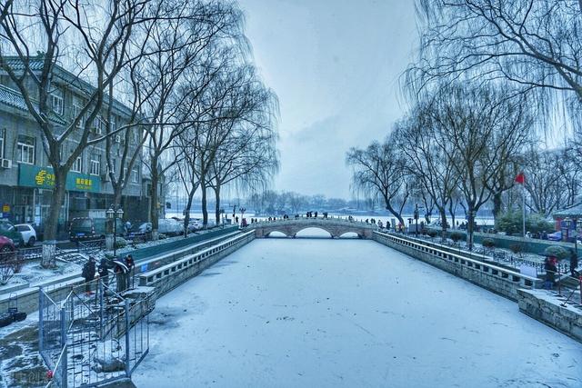 纯净的雪是什么颜色的，雪一共有几种颜色（想知道雪的颜色吗）