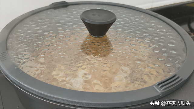 菠萝鸡块家常做法简单，半只鸡加1块菠萝