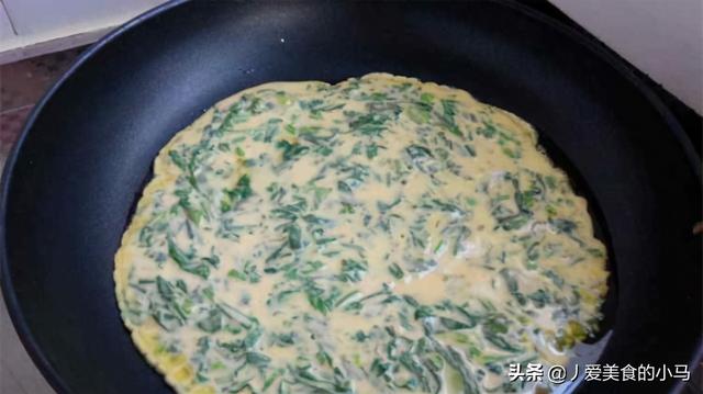 芹菜叶子为什么要摘掉，芹菜需要摘掉叶子吗（为了自身健康了解一下）