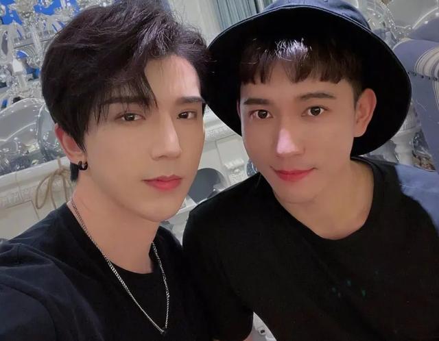 沈氏夫夫的具体资料，如何看待沈氏夫夫（原来已经结婚4年了）