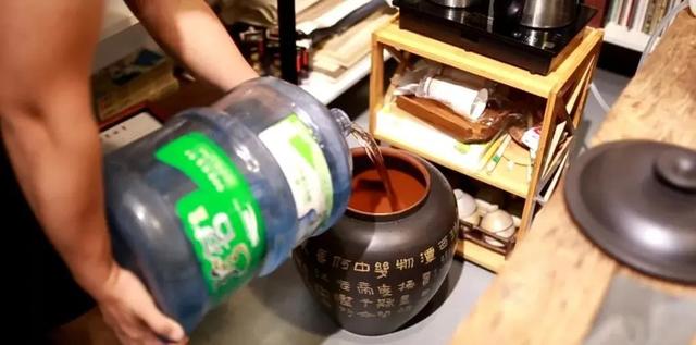 自制简易抽水器，自制简易抽水器教程（建水紫陶水缸使用说明）