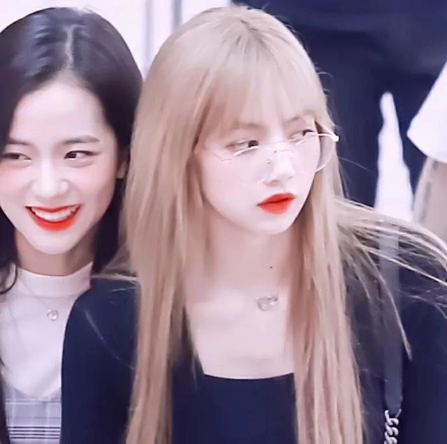 闺蜜四人头像一人一张，闺蜜四人头像微信（两人、四人都有哦）