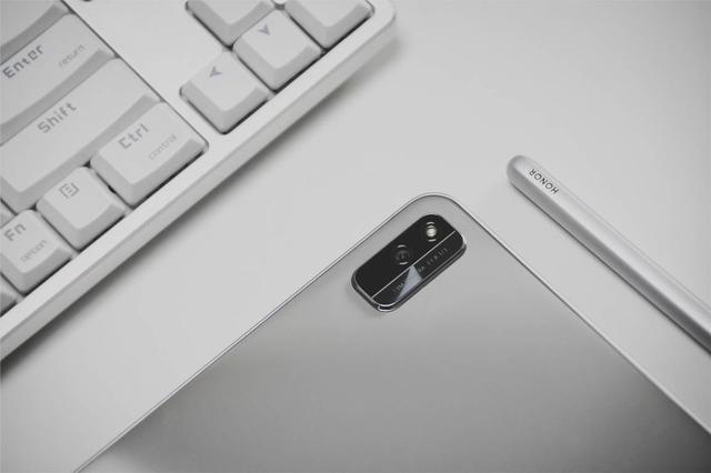 nebo是什么软件（全网功能最全的荣耀平板V6稳不稳）