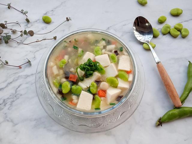白玉豆腐汤的做法，豆腐白玉汤是什么汤（翡翠白玉汤这样做）