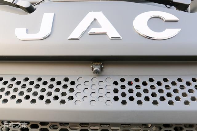 9.6米厢式货车尺寸，9米6货车车厢的长宽高是多少（实拍江淮格尔发K5W载货车）