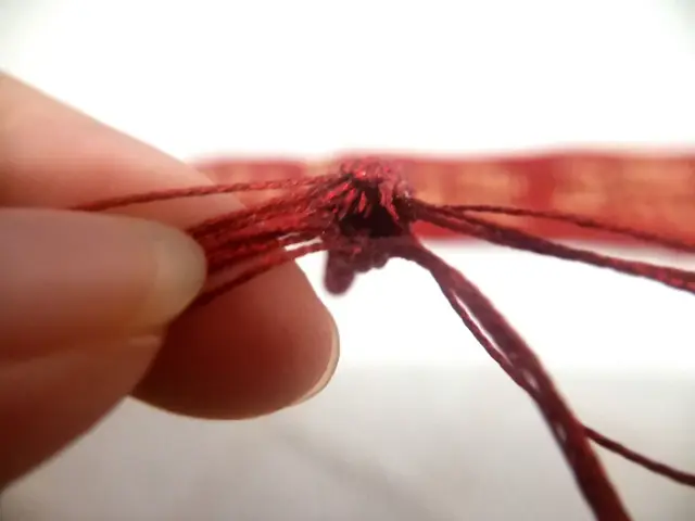 手工粽子怎么做简单又漂亮，手工五彩粽子制作方法（精致小巧的4角粽子）