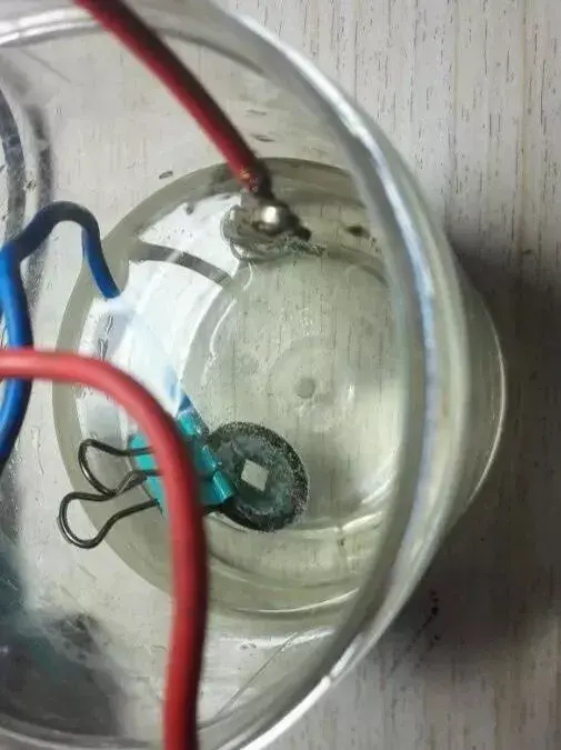 铜生锈了怎么去除铜锈，铜锈怎么去除方法（教你最专业的去锈及保养方法）