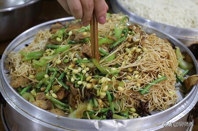 北方人最爱吃的面食做法，北方人最爱吃的面食：蒸卤面