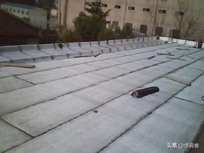 屋顶防水材料有哪些，屋顶防水材料有哪些?常见高品质防水材料介绍!（关于屋面防水材料的分类及其优缺点）