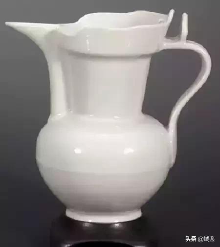 白瓷起源于什么时候的瓷器，瓷器釉彩的品种及其起源