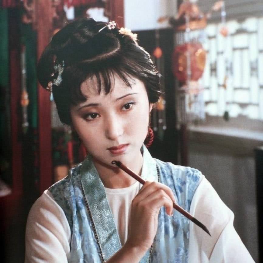 红楼梦十二星座代表,金陵十二钗分别是什么星座属性 - 玉三网