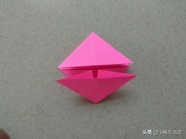 爱心的折法(简单)，简单爱心的折法（看的我都心花怒放了）