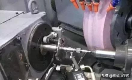 铣削的主运动和进给运动个是什么，铣削的主运动是什么?进给运动有哪些（分别能达到什么样的加工精度）