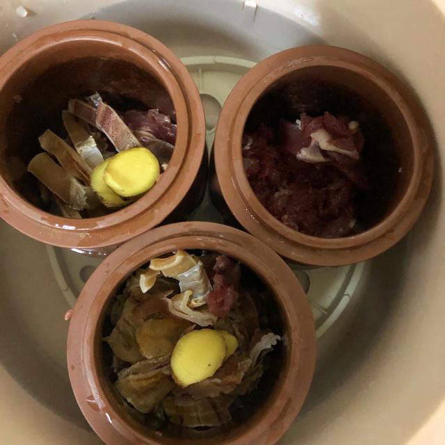 鱿鱼卵和鱿鱼膏图片，有膏鱿鱼仔的做法（学福建人用鱿鱼母炖汤）