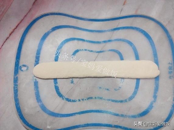 豆沙馒头的花样做法，豆沙卷花馒头的做法（香甜松软的奶香豆沙小馒头）