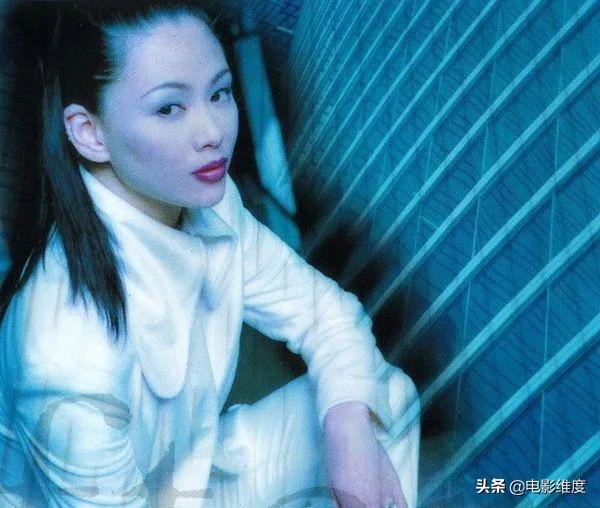 王馨平个人资料，邓拱璧个人资料（嫁入豪门18年一直未怀孕）