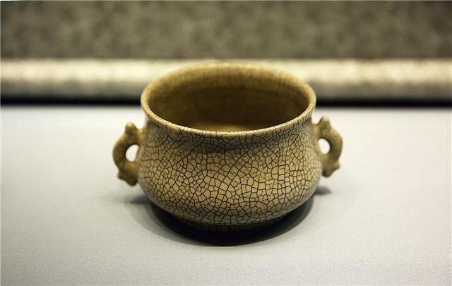 瓷器的种类有哪些，瓷器的种类（只知道“汝、官、哥、定、钧”五大名窑是不够的）