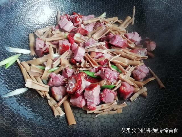 臘鴨腿怎麼做好吃,江西臘鴨腿怎麼做好吃(在外地的江西人天天想吃)