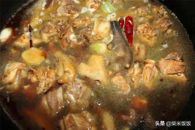 粉条炖土豆干的做法，粉条炖土豆的做法大全（一顿饭一个菜就够了）