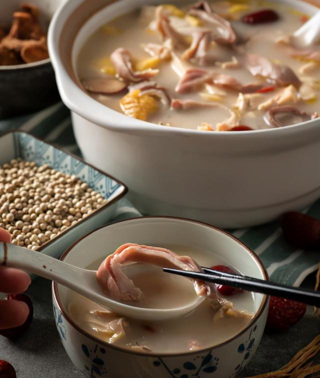 砂仁的功效与作用，砂仁的功效与作用图片（阳春砂仁，煲一碗汤，化湿健脾）