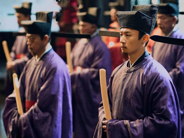 清平乐第一集皇帝谁演的，清平乐电视剧皇后是谁（《清平乐》王凯饰演的宋仁宗）