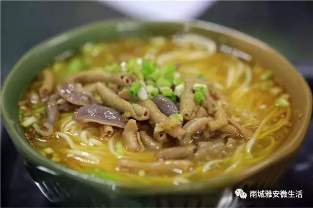 冷色系女头/快乐是个奢侈品，微信头像，冷色系女头/快乐是个奢侈品（雅安：一城梧桐伴流年）