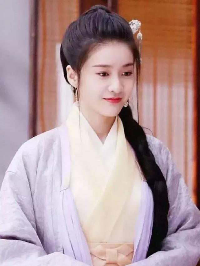 张雪迎 白发，微信头像，张雪迎 白发（武大校花黄灿灿新剧疑似换脸）