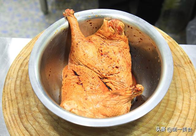 鸭子怎么做好吃，鸭蛋怎么做好吃又营养丰富（厨师长教你一招）