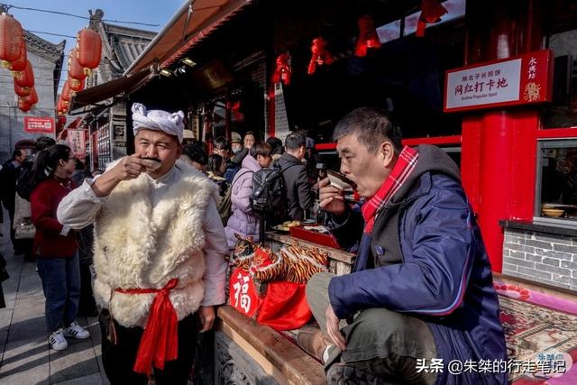西安摔碗酒是什么酒，西安的摔碗酒是什么意思（ 曾爆红全网的“摔碗酒”）
