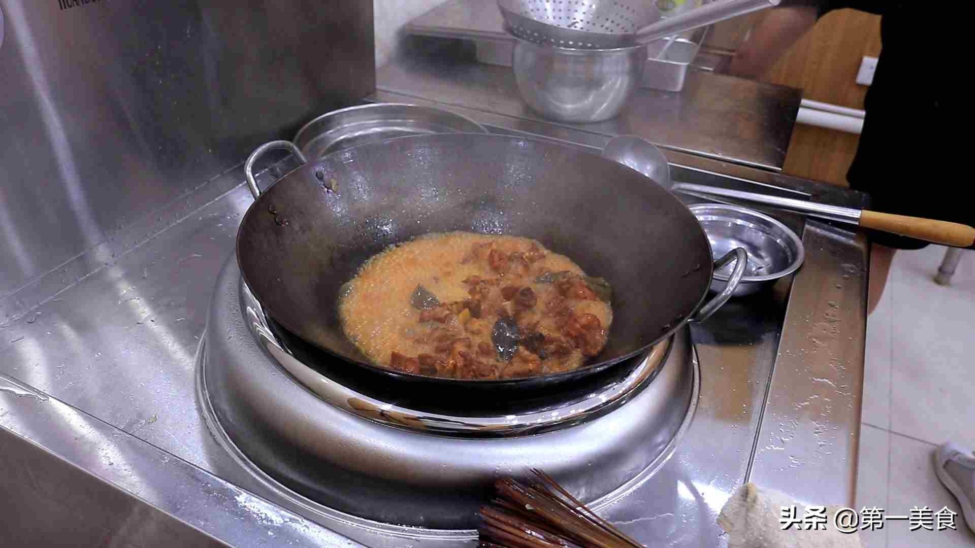 番茄酱排骨的做法步骤是什么，番茄酱排骨怎么做（厨师长教你一道糖醋排骨）