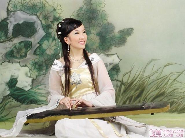 关于鹰的励志诗句，关于鹰的励志诗句大全（展翅雄鹰 诗词选）