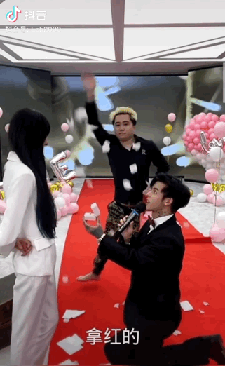 闪电直径5米什么梗，闪电5米大是什么梗（人类高质量男性倒在流量收割前夜）