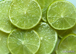 女人喜欢红色内衣代表什么，女人穿红色内衣的寓意（内衣的颜色，暴露着你的性格）