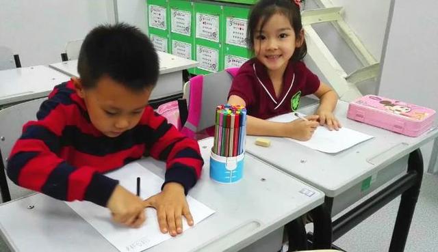 普普是哪个演员演的，普华的扮演者（《隐秘的角落》普普扮演者王圣迪）