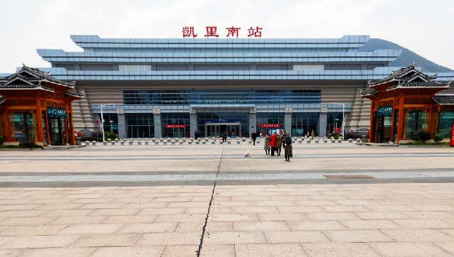 贵州安顺高铁站在哪里,安顺高铁有几个站(目前贵州省最重要的5个高铁
